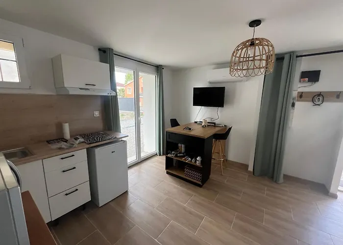 Le Happynous, Cosy, Climatise, Wifi, Parking Prive Interieur