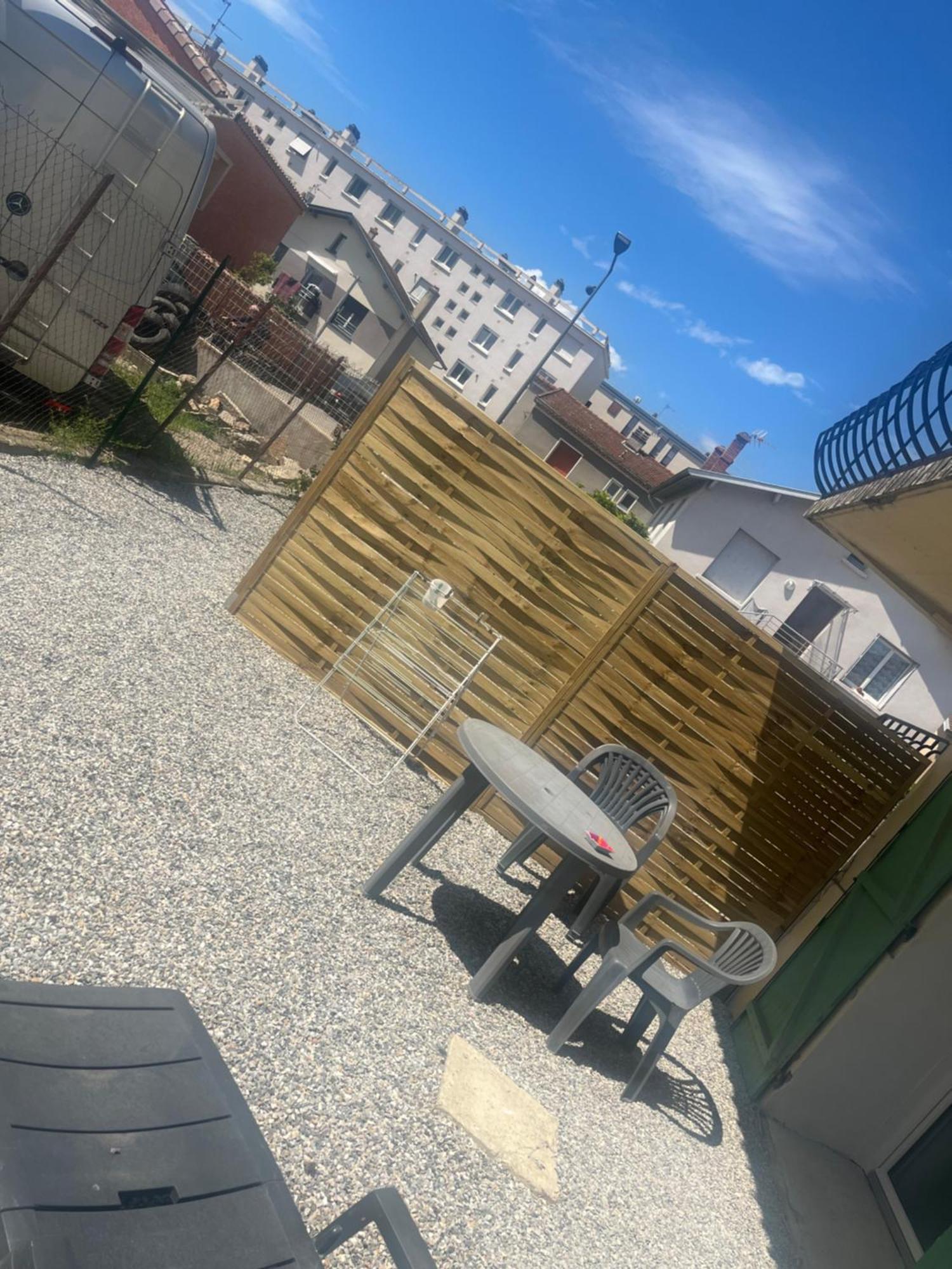 Le Happynous, Cosy, Climatise, Wifi, Parking Prive Interieur